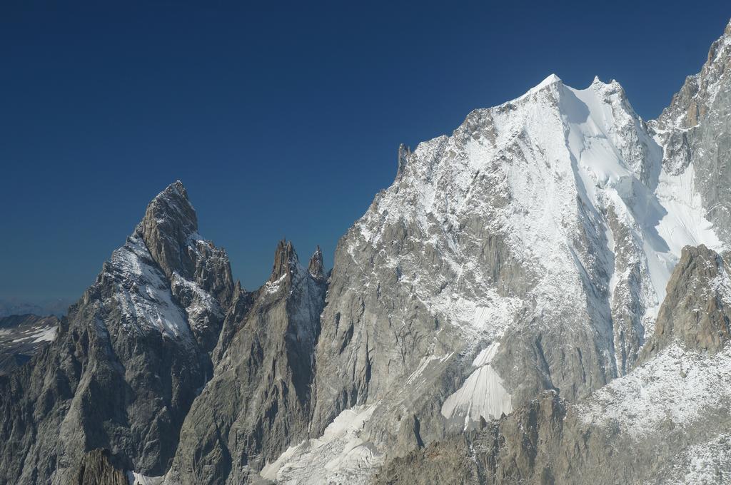 Hotel Aiguille Noire Courmayeur Dış mekan fotoğraf