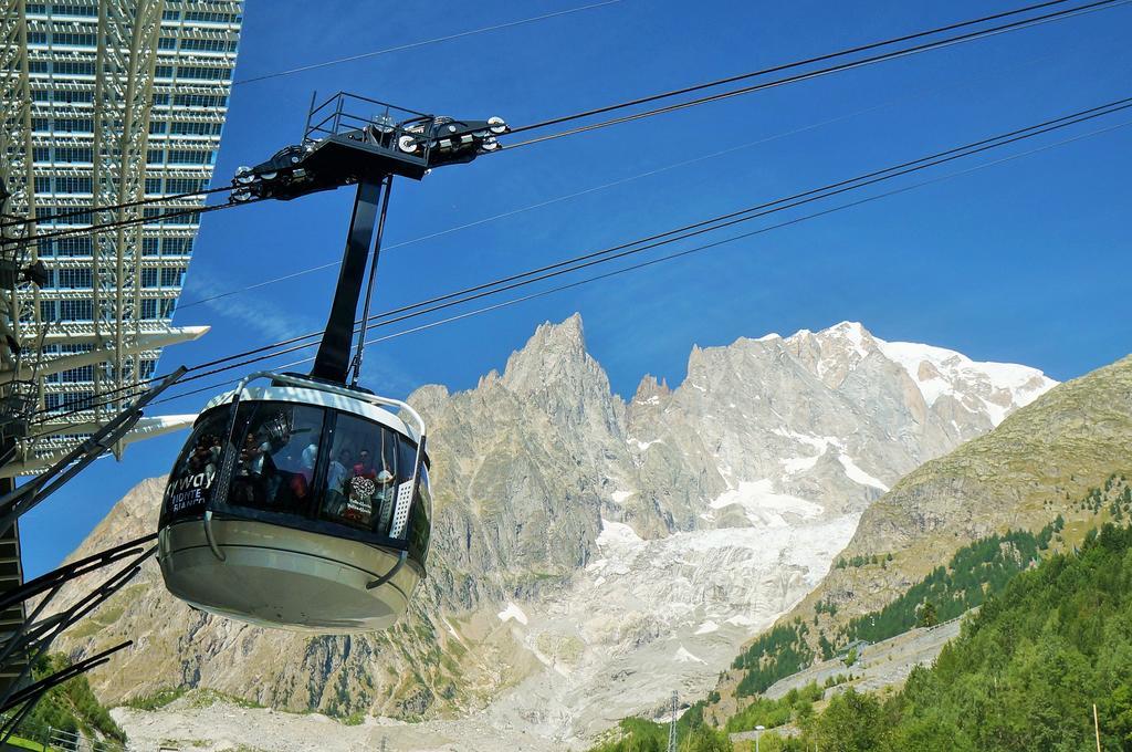 Hotel Aiguille Noire Courmayeur Dış mekan fotoğraf