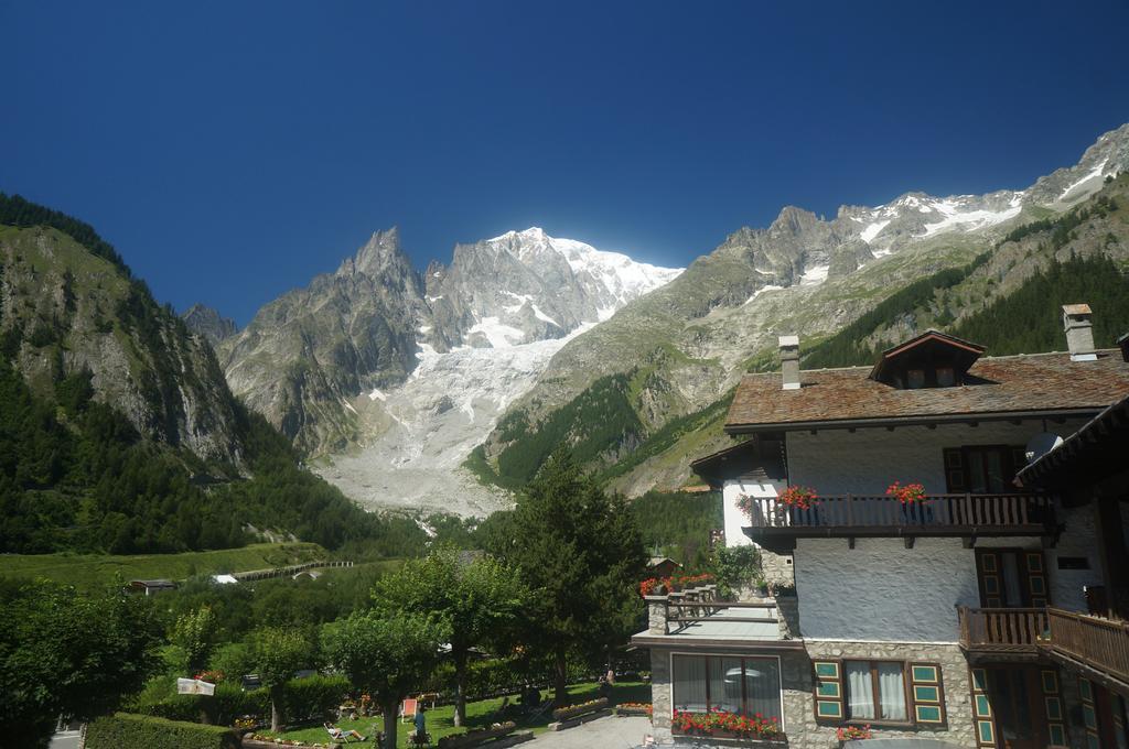 Hotel Aiguille Noire Courmayeur Dış mekan fotoğraf